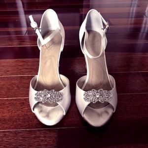 Angela Nuran Antique White Wedding Shoes size 8